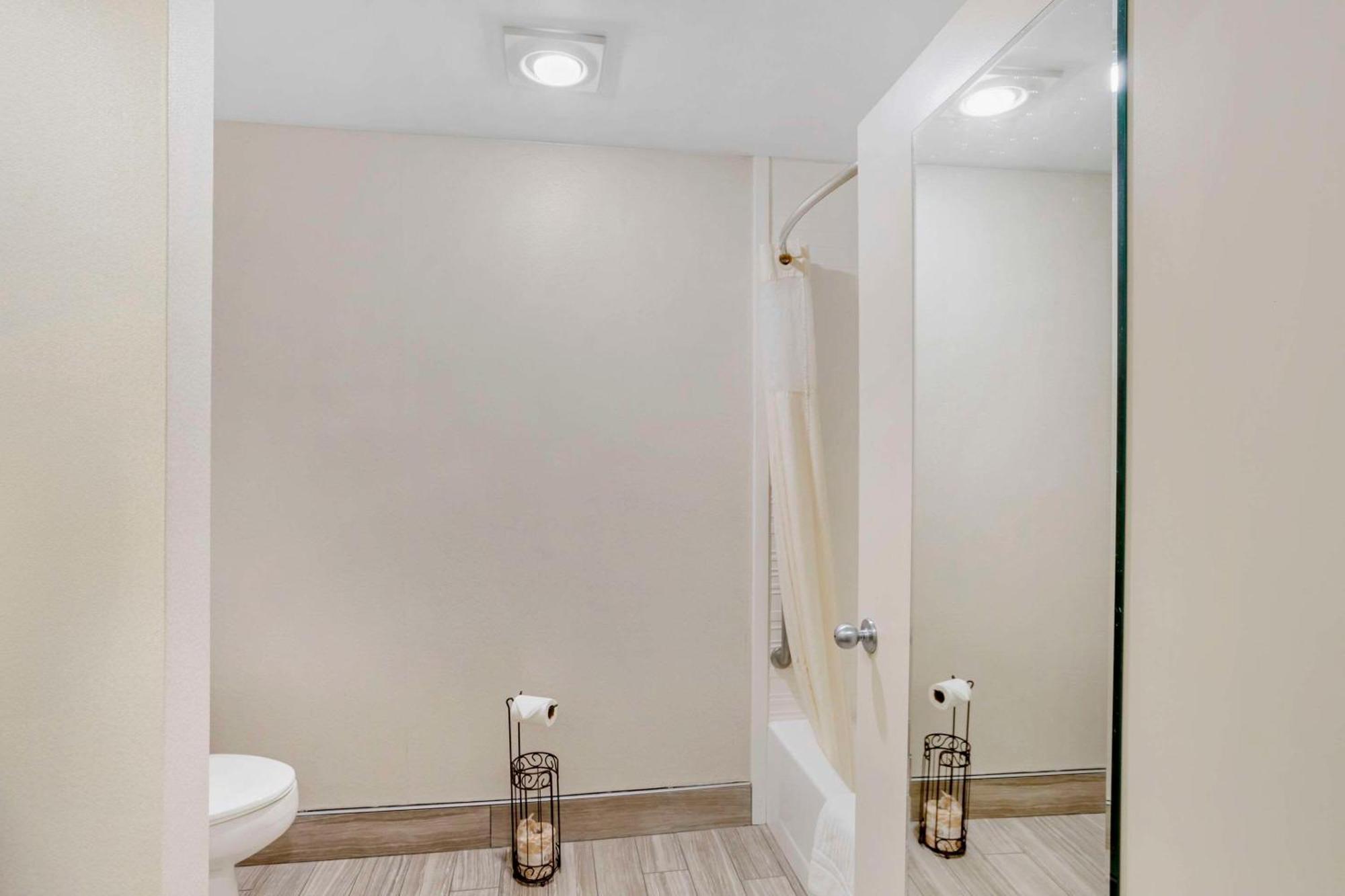 Quality Suites Moab Near Arches National Park Exterior photo