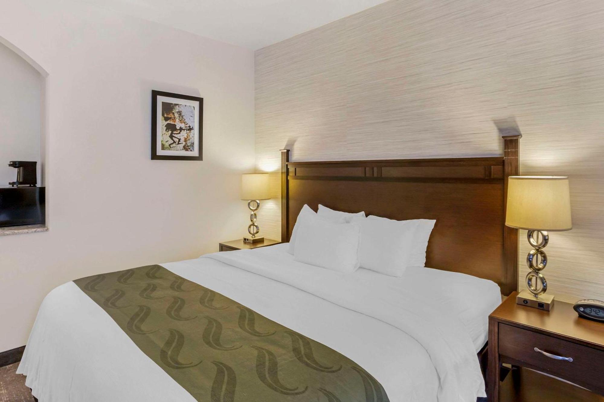 Quality Suites Moab Near Arches National Park Exterior photo