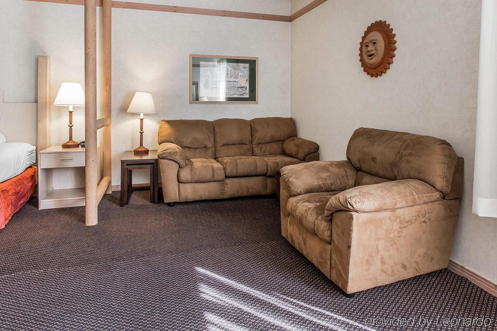 Quality Suites Moab Near Arches National Park Exterior photo